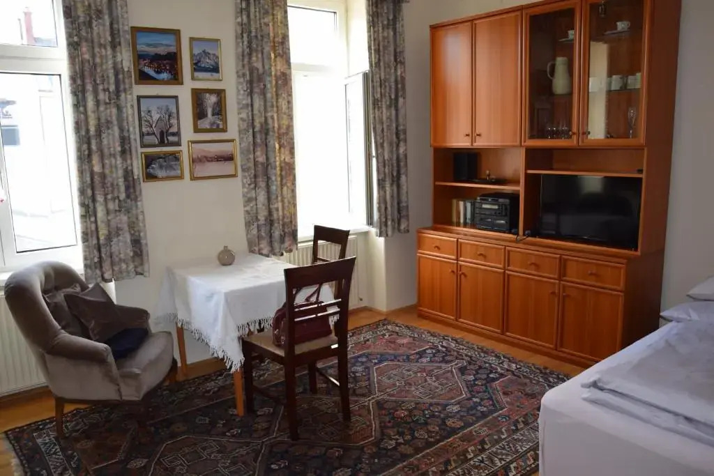 Garconniere im ehemaligen Hotel Austria