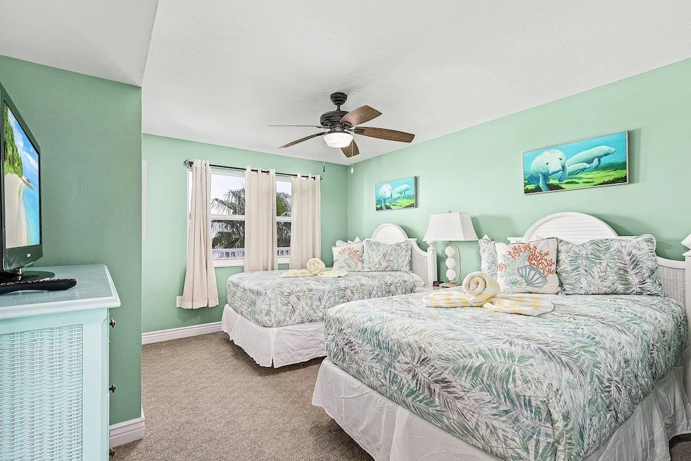 Fantastic Gulf Front Condo on the North End of the Island - Beach Villas # 504 condo