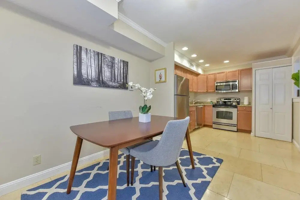 Spacious 1 BR Apt in Beacon Hill by Domio
