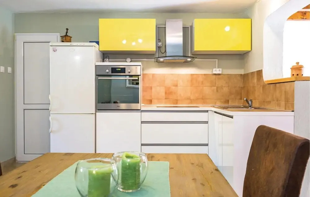 Beautiful Home in Blato na Cetini With Wifi and 3 Bedrooms