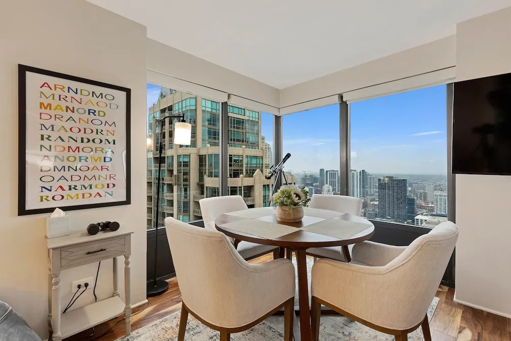 2bd River North Million Dollar Views Parking Incl by AllSet Turnover