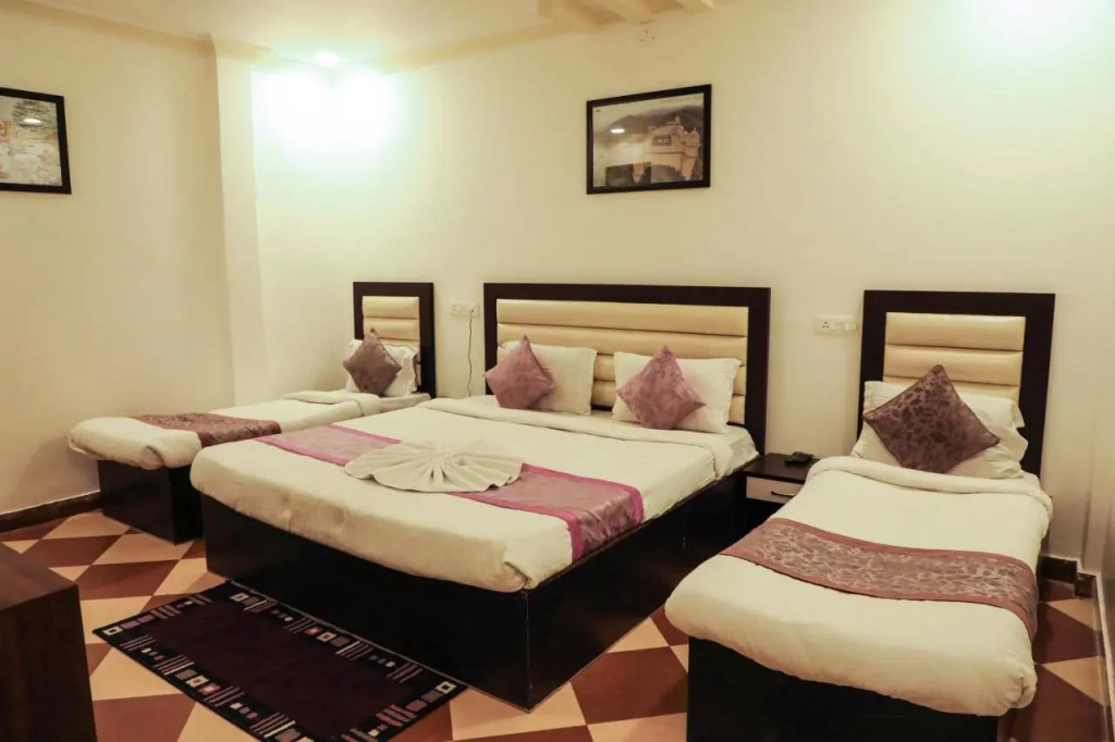 Ratnam Palace, Udipole Udaipur
