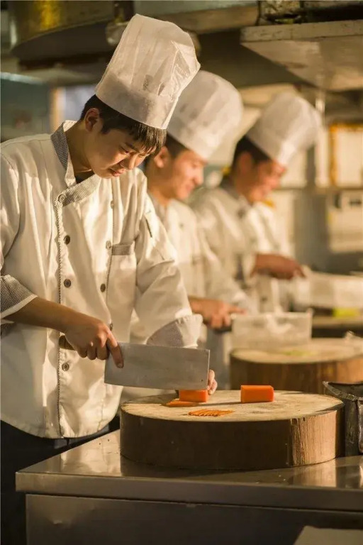 Chengdu Kinfu Center Hotel