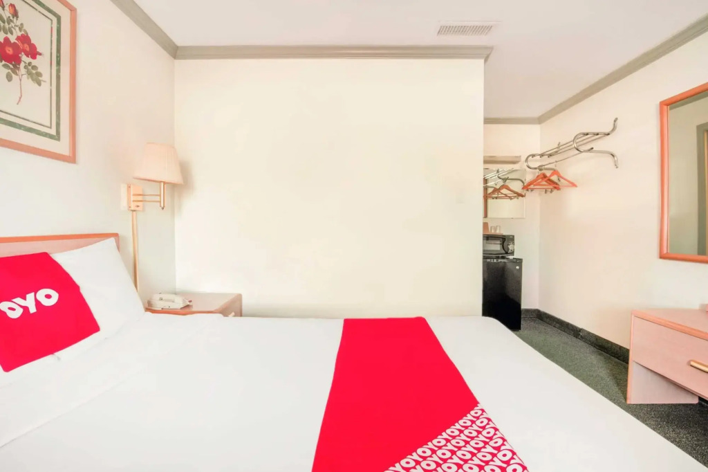 OYO Hotel Durham West Hills