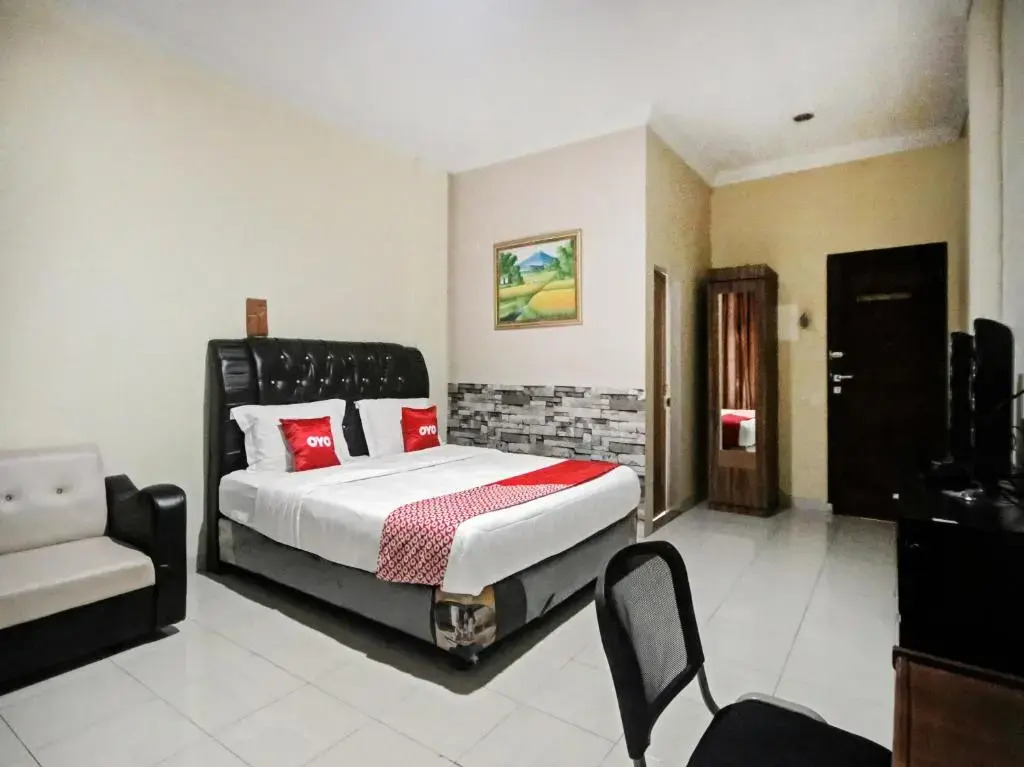 OYO 90381 Belva Guest House