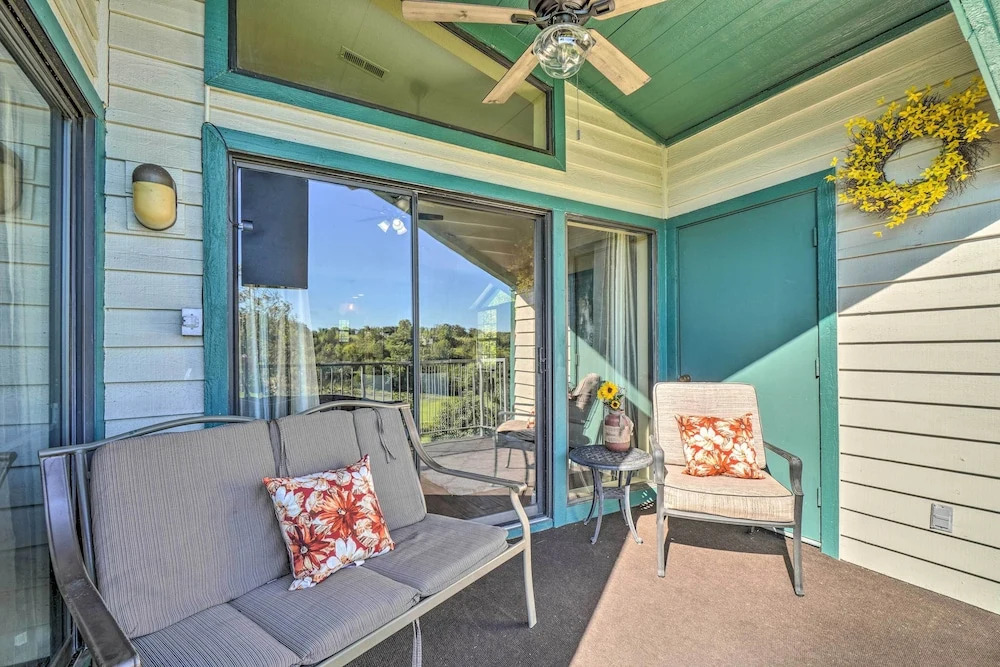 1 Block to Branson Strip: Condo w/ Views & Pool!
