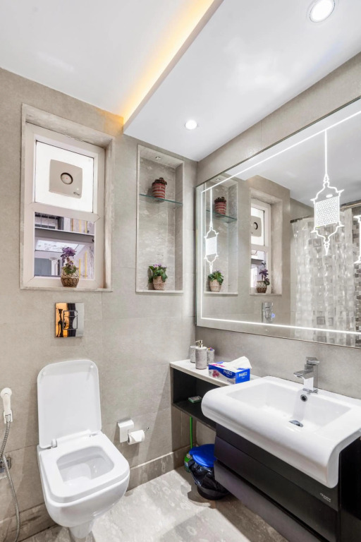 Pentagon - 5 Bedroom Apartment Saket, South Delhi
