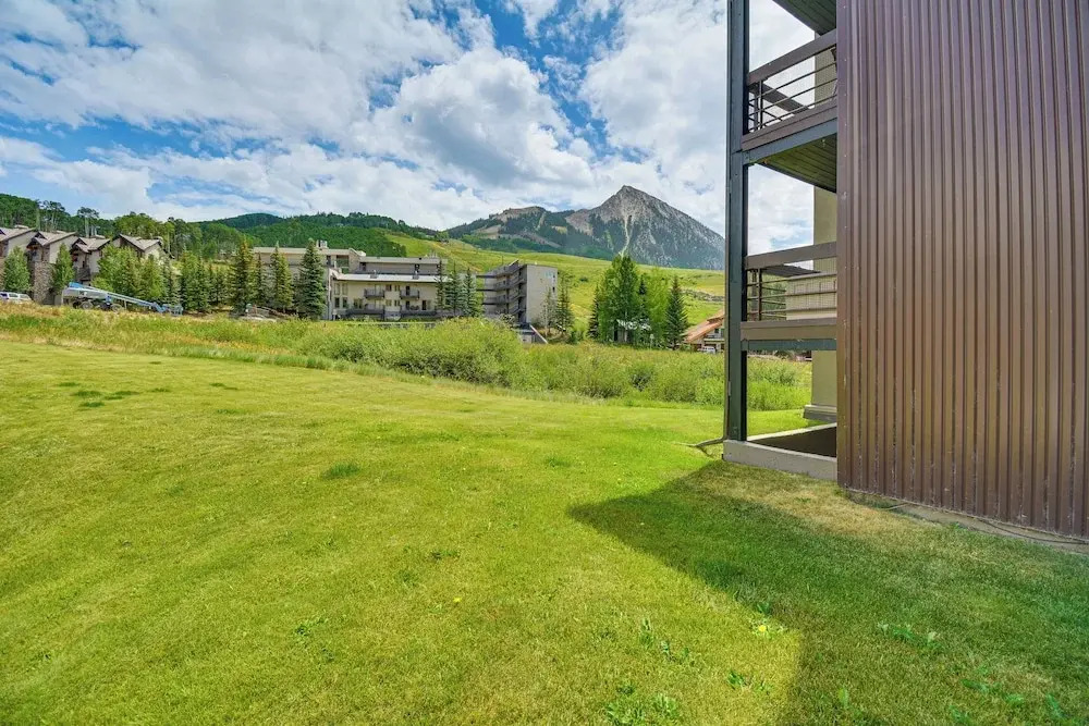 The Love Shack - A Couple's Colorado Retreat!