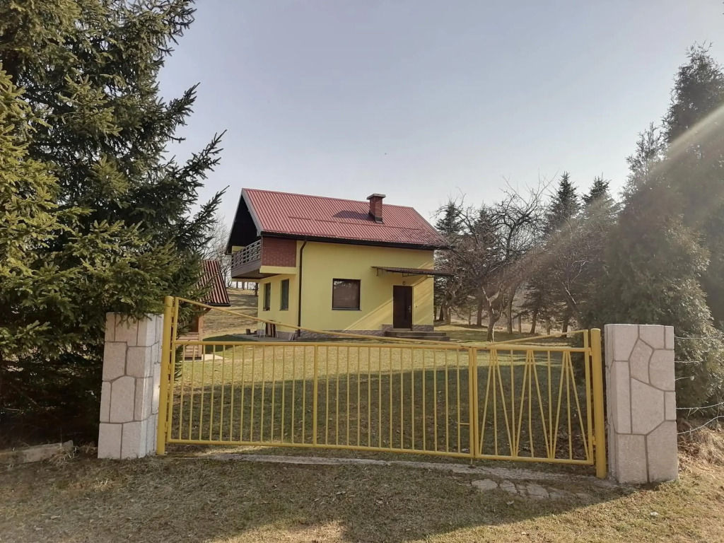 Zuta Kuca Sunca