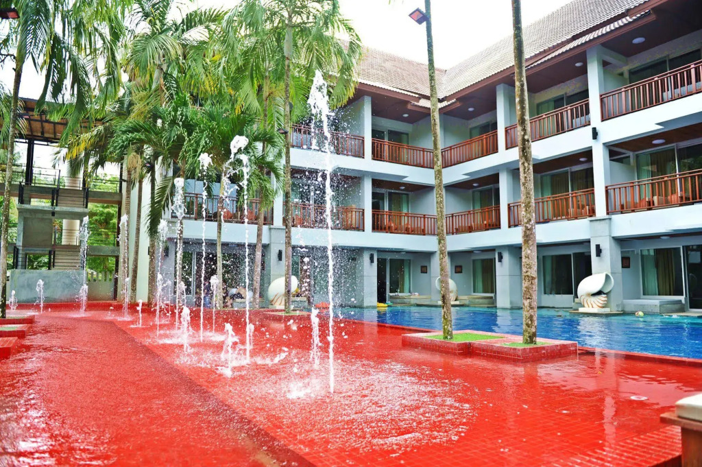 Lanta Sand Resort & Spa