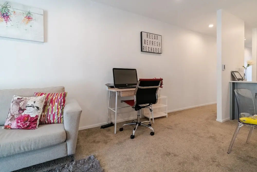 Albany Brand New Serviced Apartment