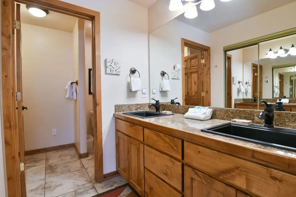 Cottonwoods 469