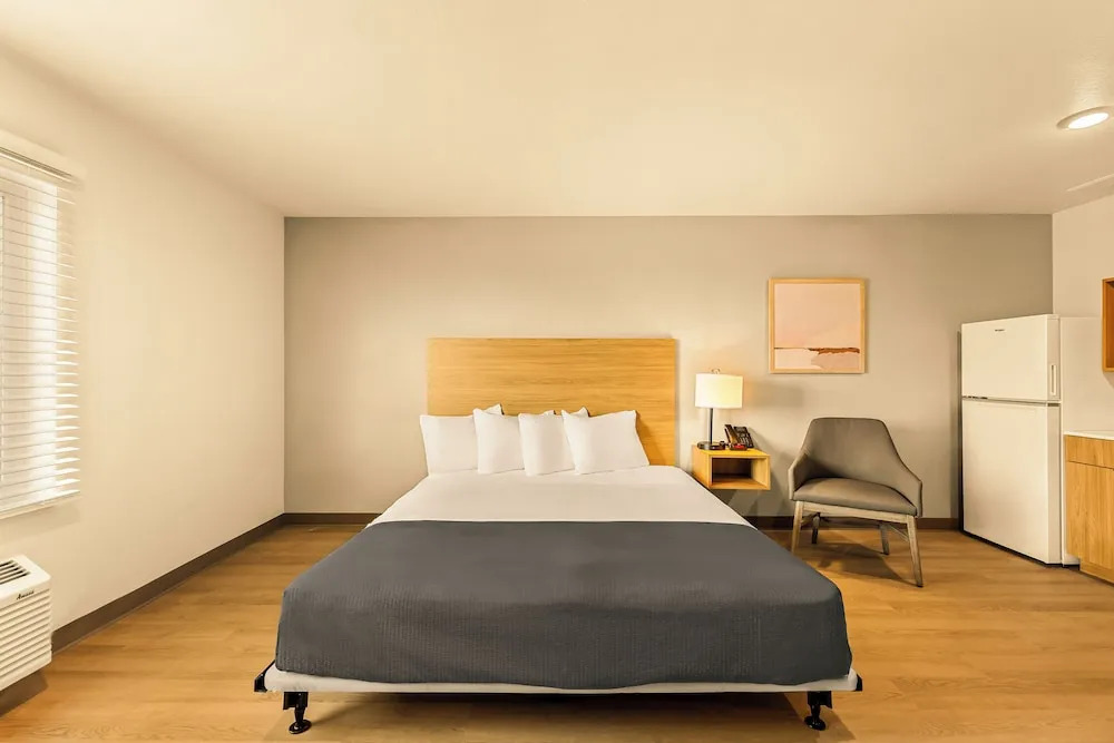 LivAway Suites Orem-Vineyard