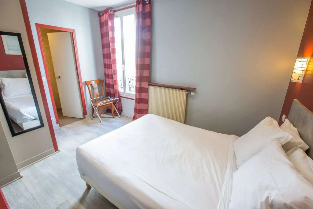 Hipotel Belgrand Edith Piaf