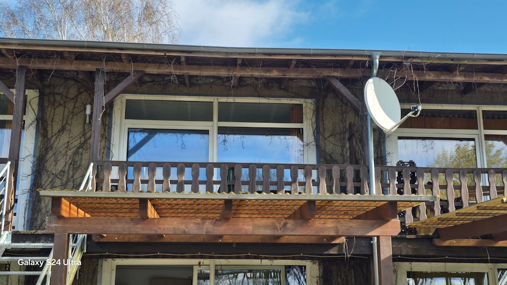 Mobile Home im Ferienpark mit Seezugang