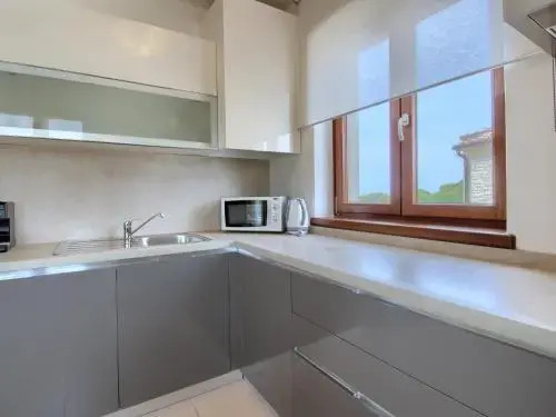 Apartment Enrico - Two Bedroom Apartment with Balcony
