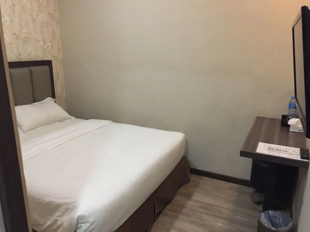 Eatern Hotel