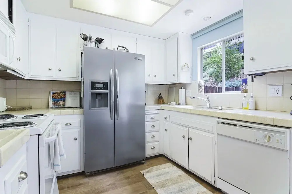 Blue Lagoon Condo - 2 Br condo by RedAwning