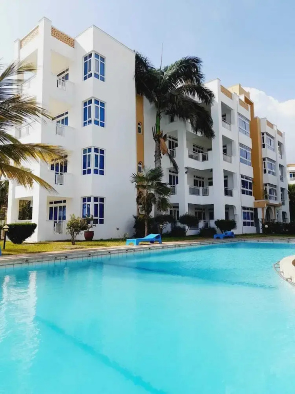 Lux Suites Dofils Almasi Apartments