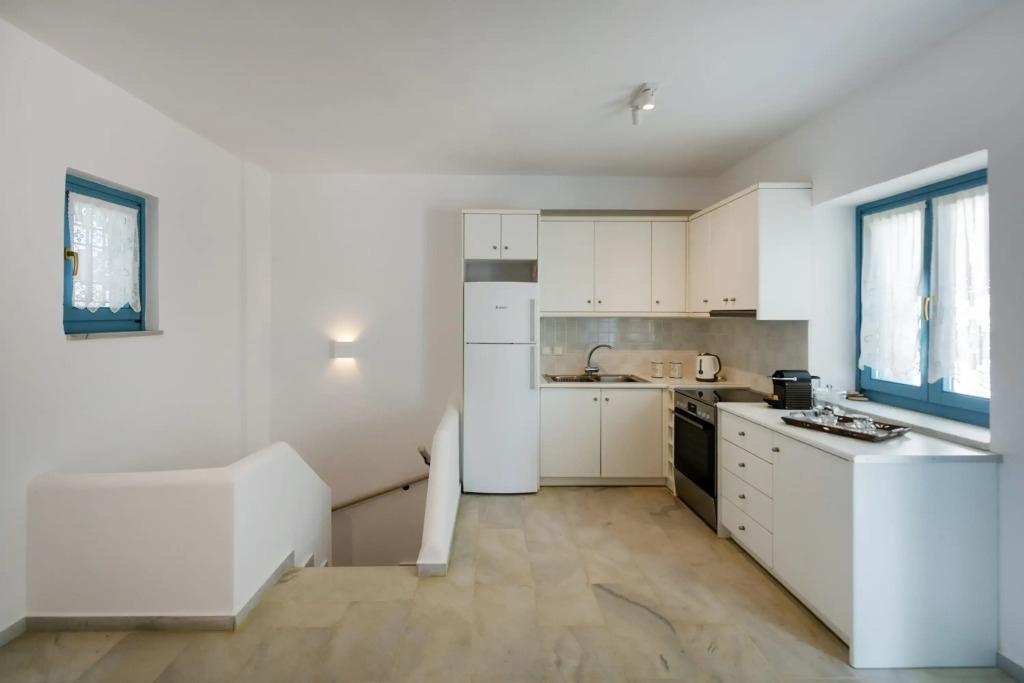 Beachside 2 bedroom Cottage