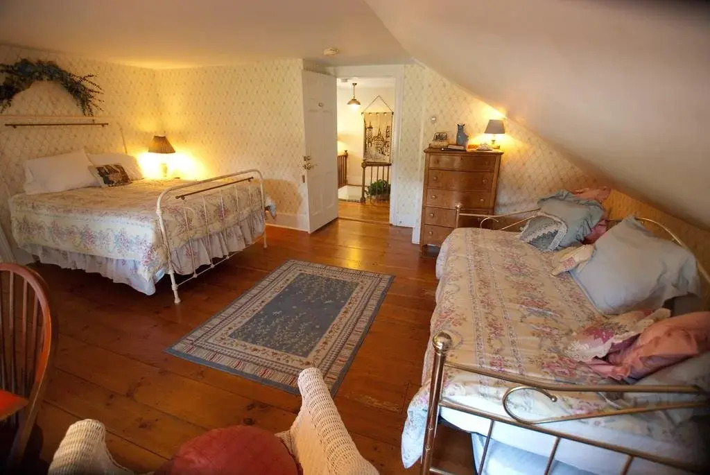 Strong House Inn