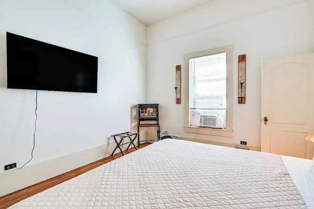 4 Mi to Downtown Flagstaff: Getaway w/ Views