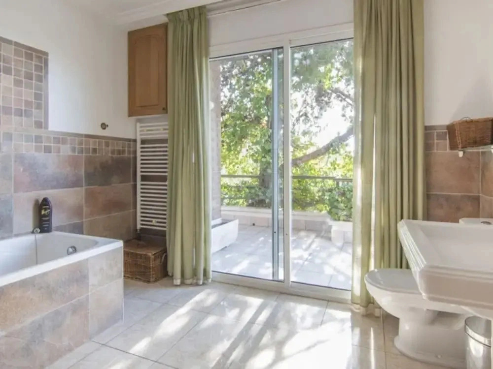Th103 Villa Espaciosa con Piscina Privada y Jard n