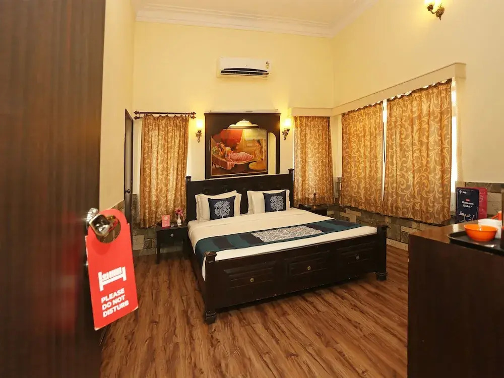 OYO 9666 Hotel The Fateh
