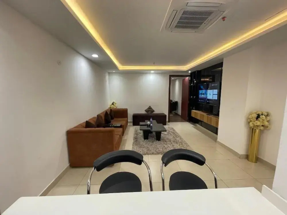 Air Reside Residency Apartment