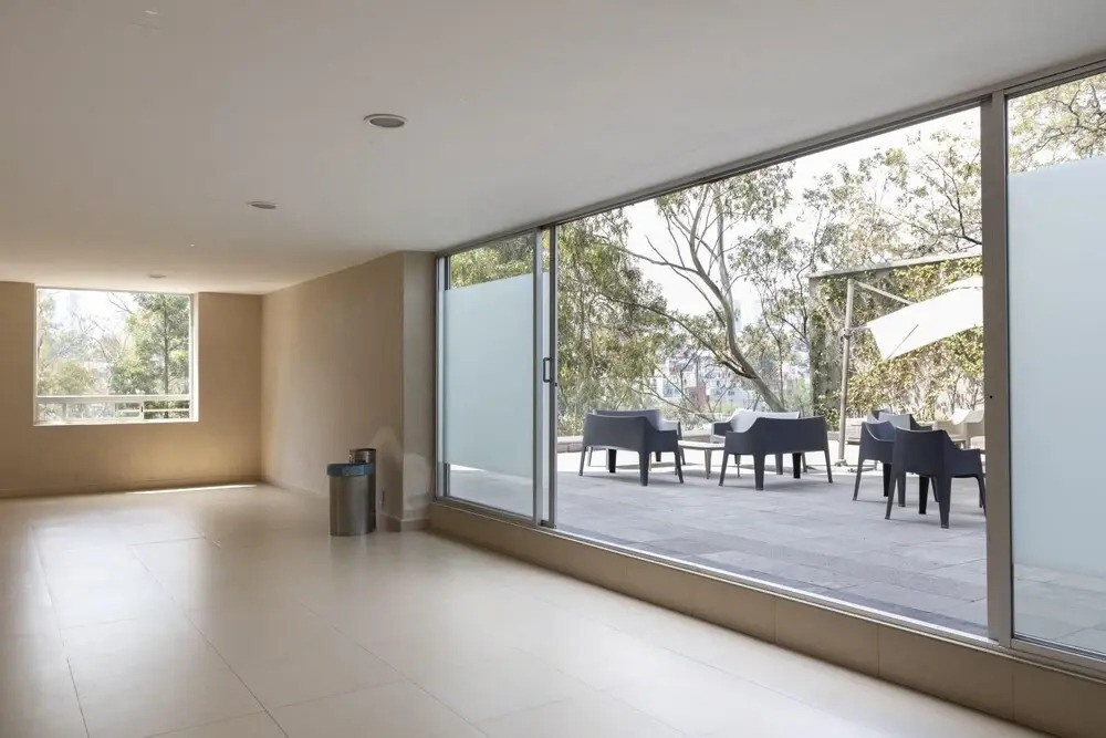 Bright Condo With Gym and Security 24 hrs