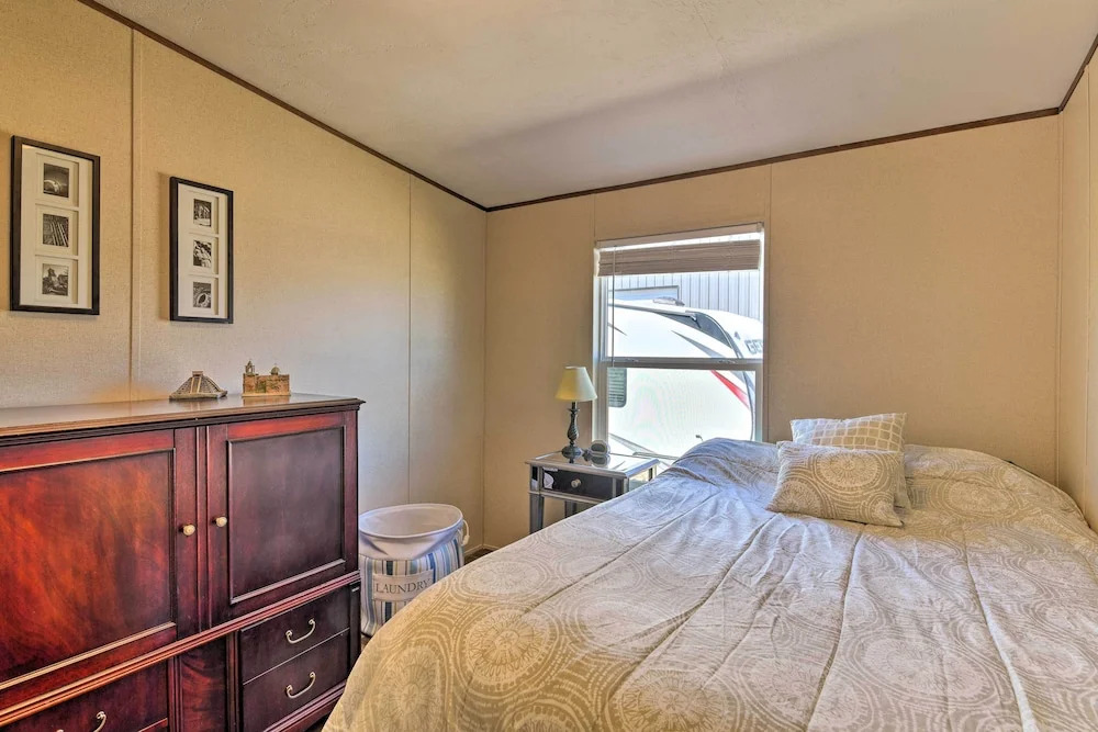 Quaint Port O'connor Home - 3 Mi to Beach!