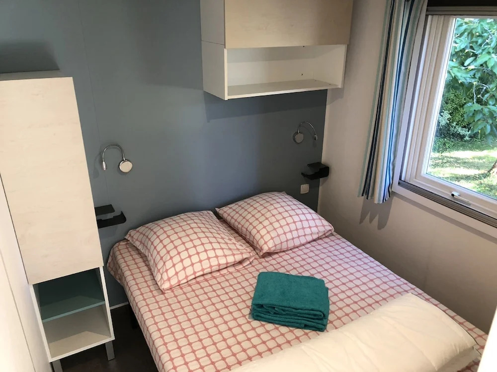 Mobil Home Louise Bonne Rouge