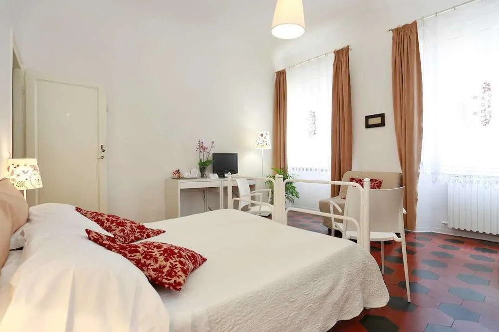 Lucretia House