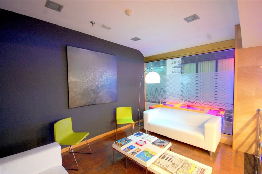 Hotel Adonis Plaza