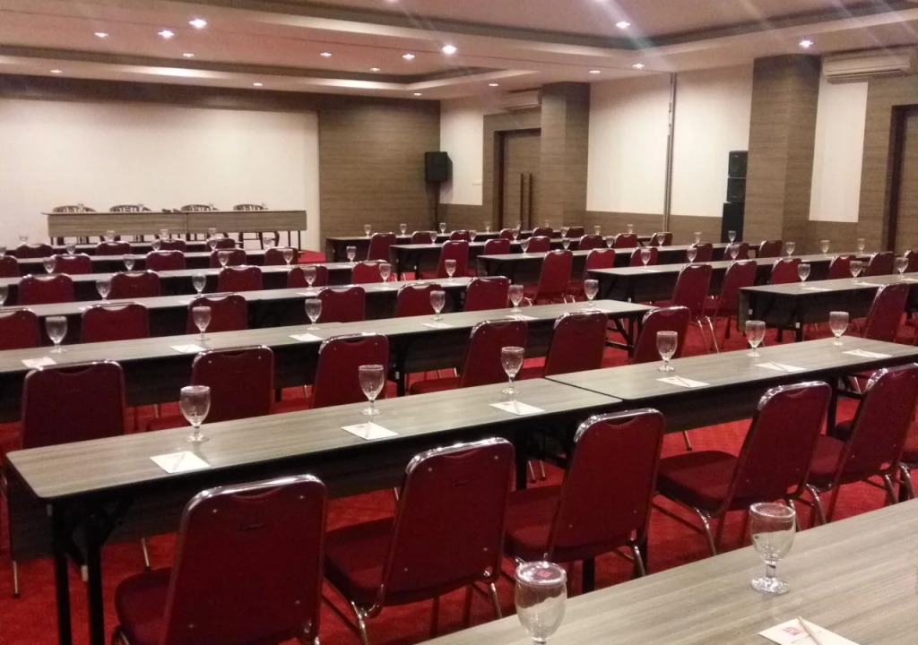 Hotel Candi Indah Akpol Semarang