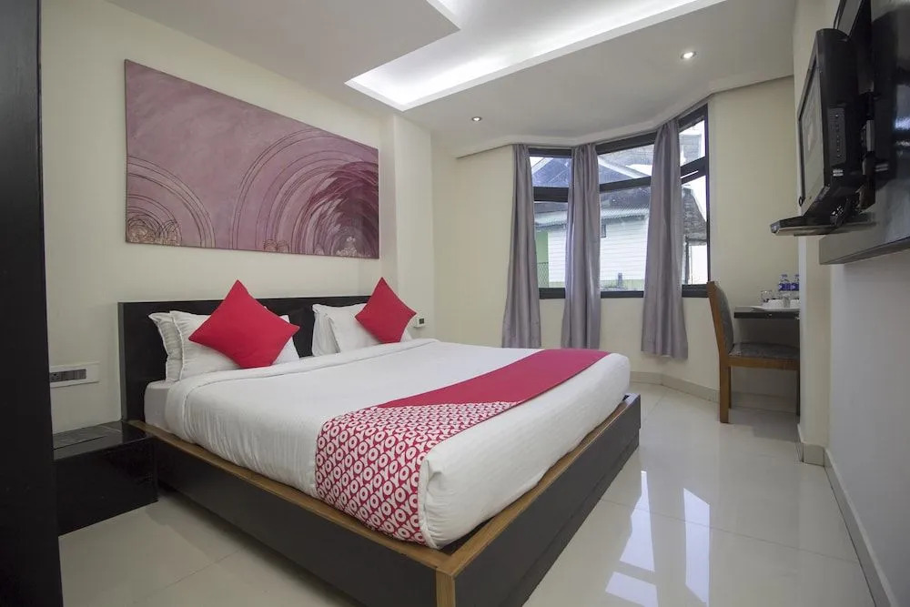 OYO 24798 Kiwi Hotel Yavachi