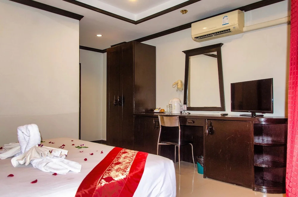 Diva Patong Hotel