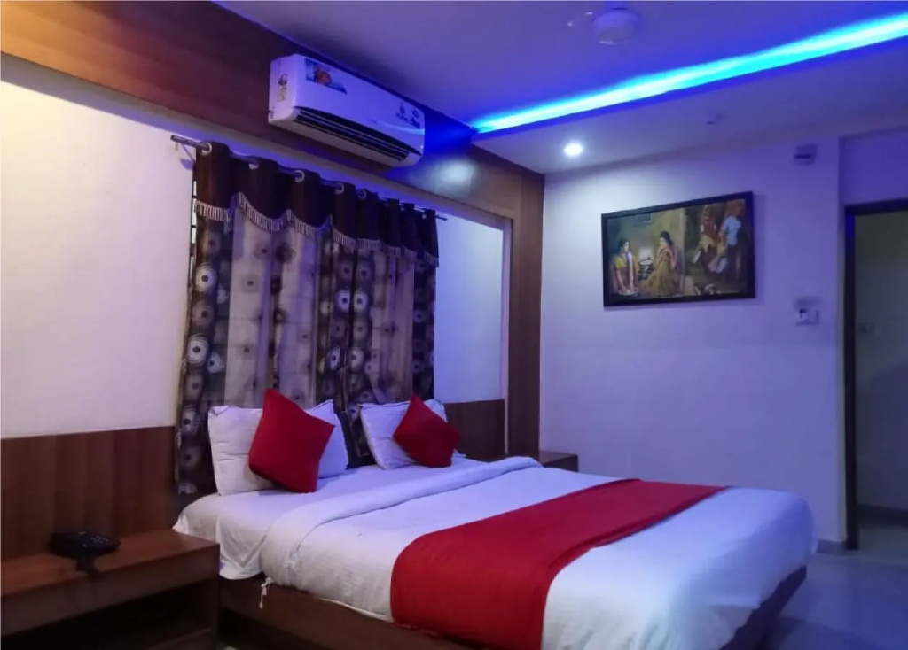 Hotel Krishna Palace Vastrapur