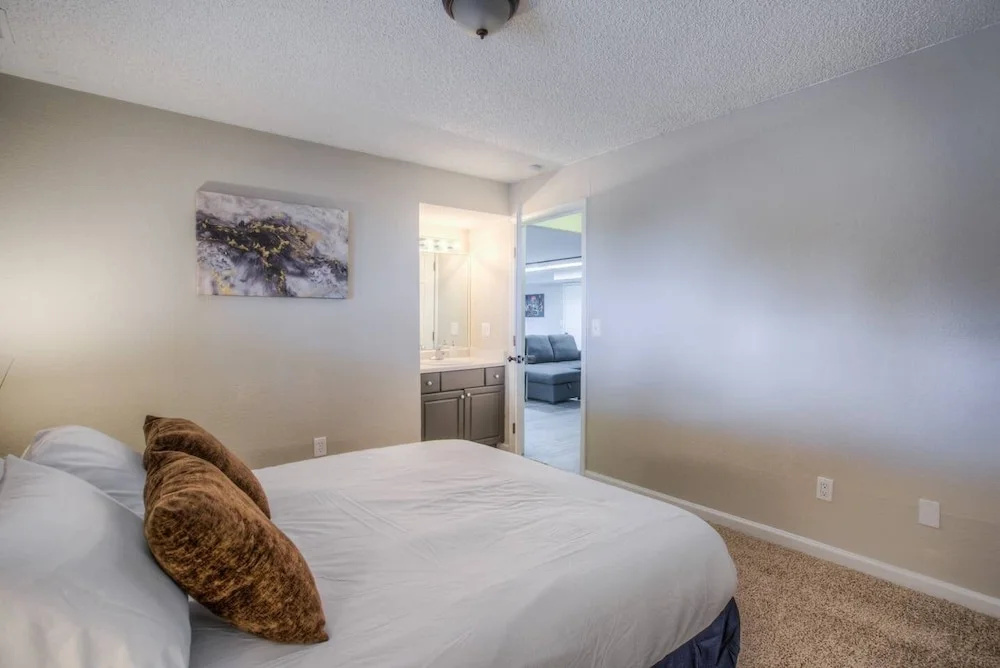 Mountain Viewsclose to Townhot-tubpet-friendly5 BR
