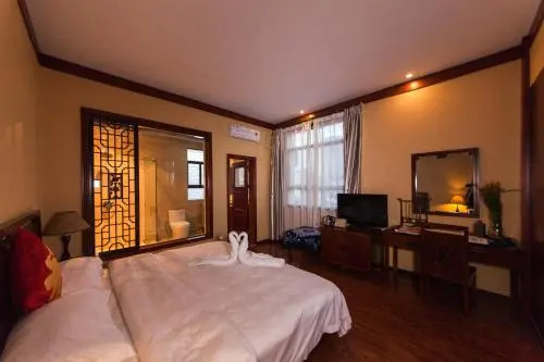 Silver Maple Hotel