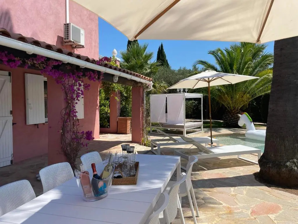 Fantastic pool villa 900m to the beach; with extravagant big garden