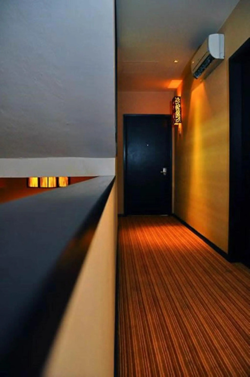 Tat Place Hotel