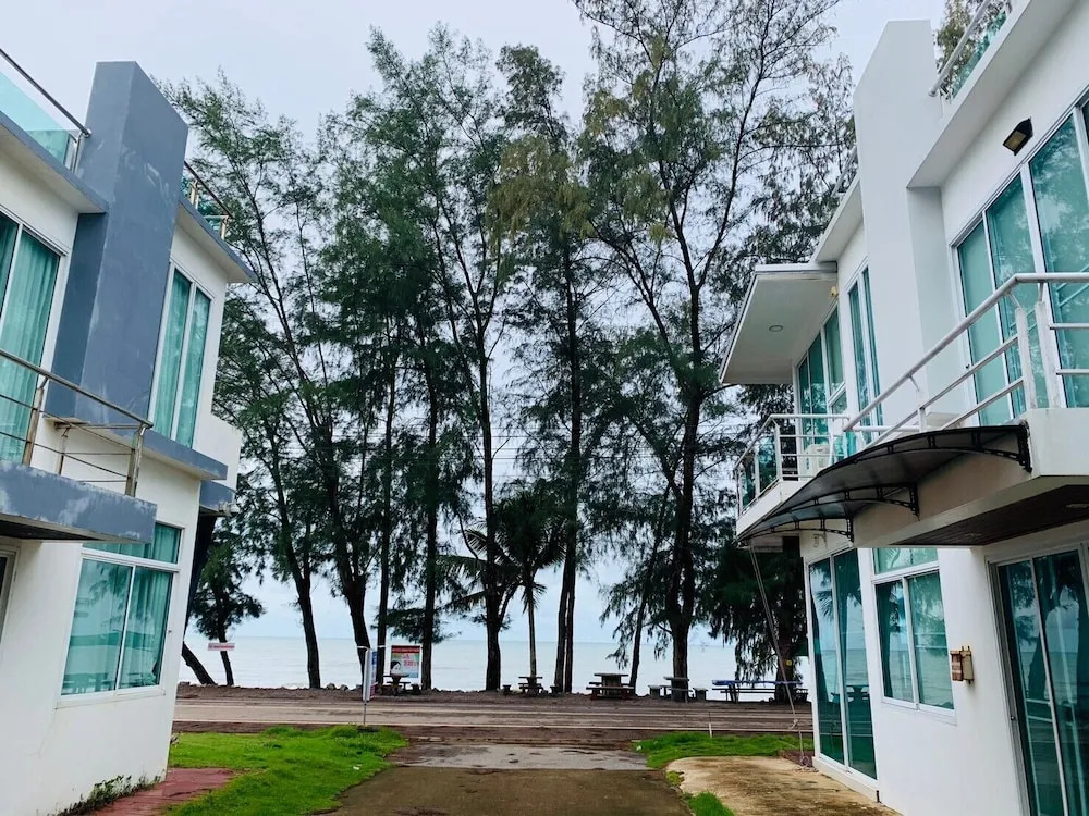 Khung Wimarn Beach Home
