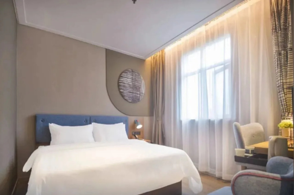 Homeinn Hotel (Zhuhai Gongbei Port Pedestrian Street)