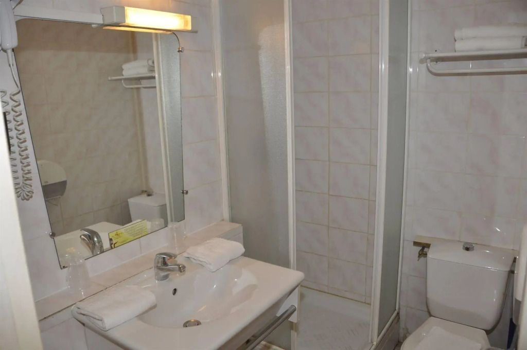 Sarl Hotel Cesar