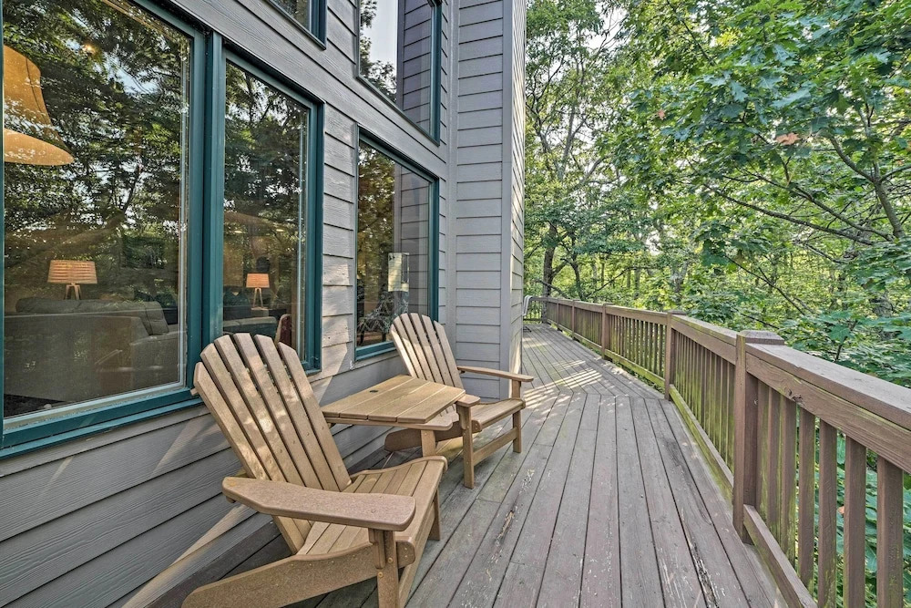 Wintergreen Resort Home w/ Deck!