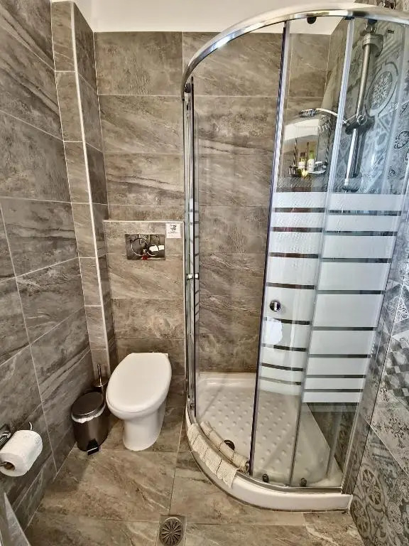 Alexandra Apartment 1