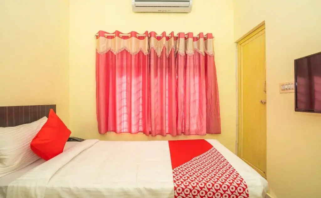 Shree Comforts By OYO Rooms