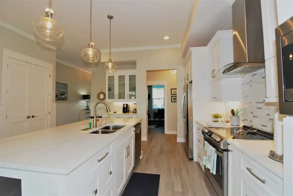 Anchors Aweigh 3 Bedroom Cottage by RedAwning