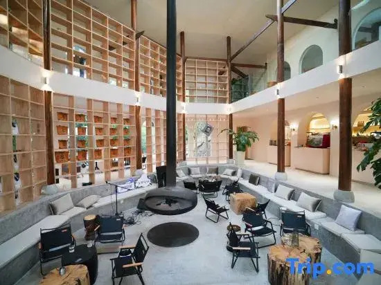 Ouyear Space